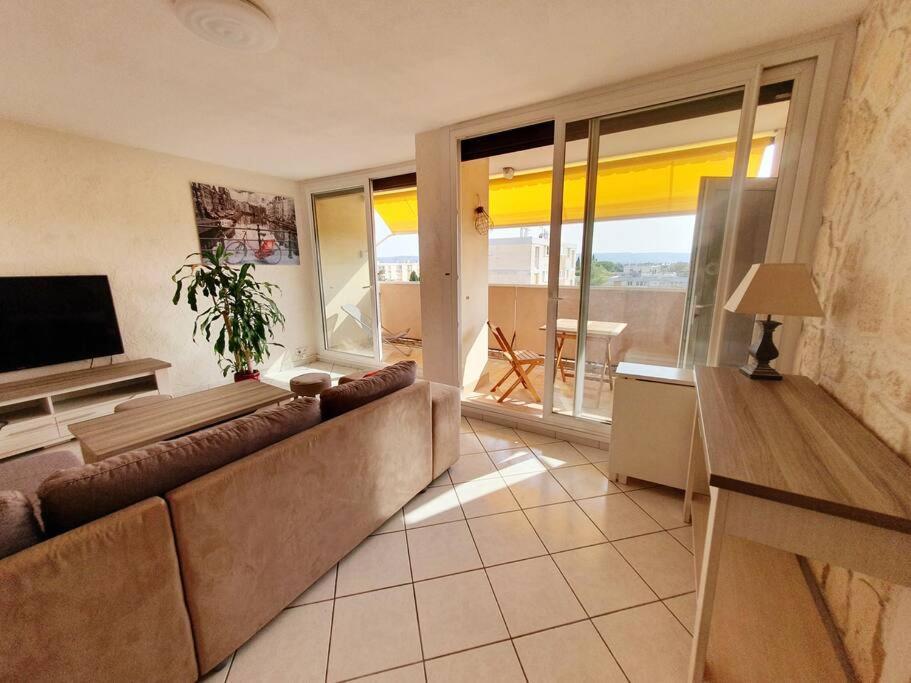 Appartement Avec 3 Chambres 80M2 Plein Sud Marignane Exterior photo