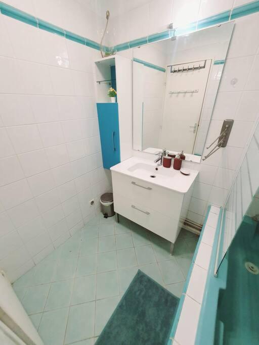 Appartement Avec 3 Chambres 80M2 Plein Sud Marignane Exterior photo
